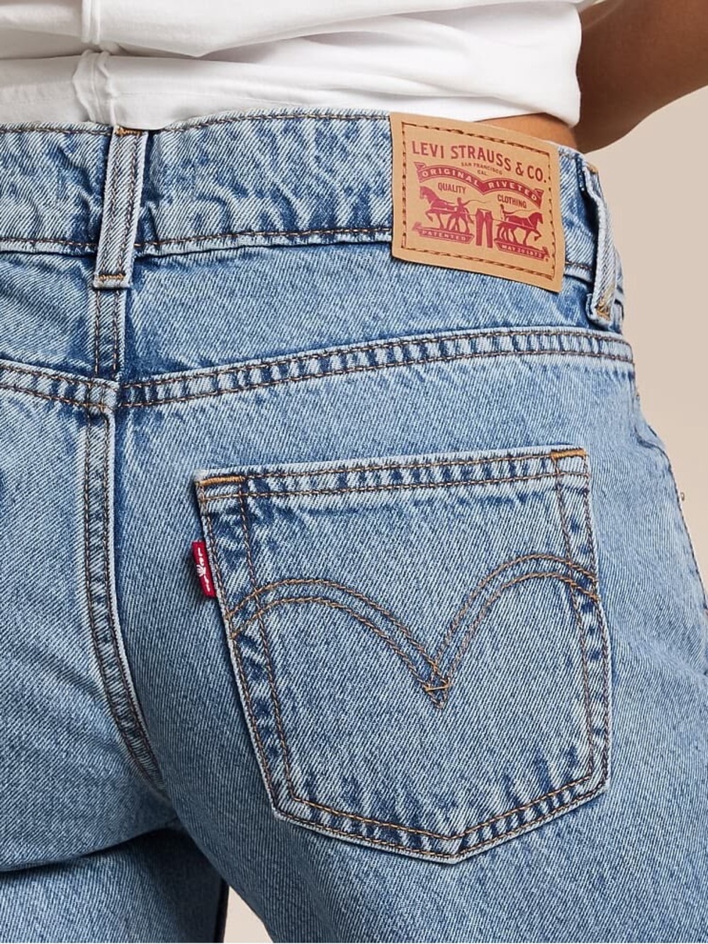 Levi’s 501 Original in light wash